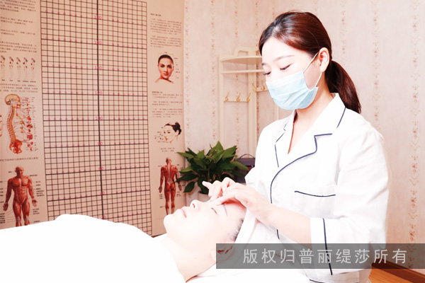 开办牙齿美容美白店，需要哪些必备证件